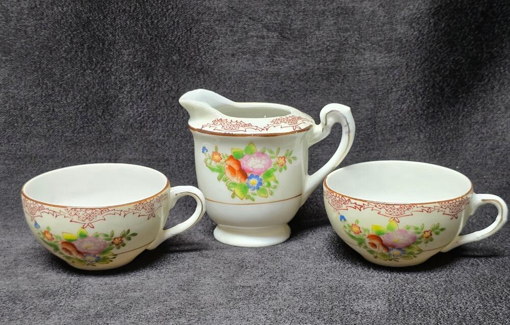 Vintage 3 Piece Porcelain Child's Tea Set Pitcher & 2 Saucer Cups Made In Japan